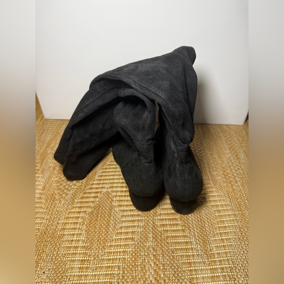 Rockport Women's Black Tall Suede Zip Up Boots,Heeled Boots,Size US 7 - Picture 3 of 9